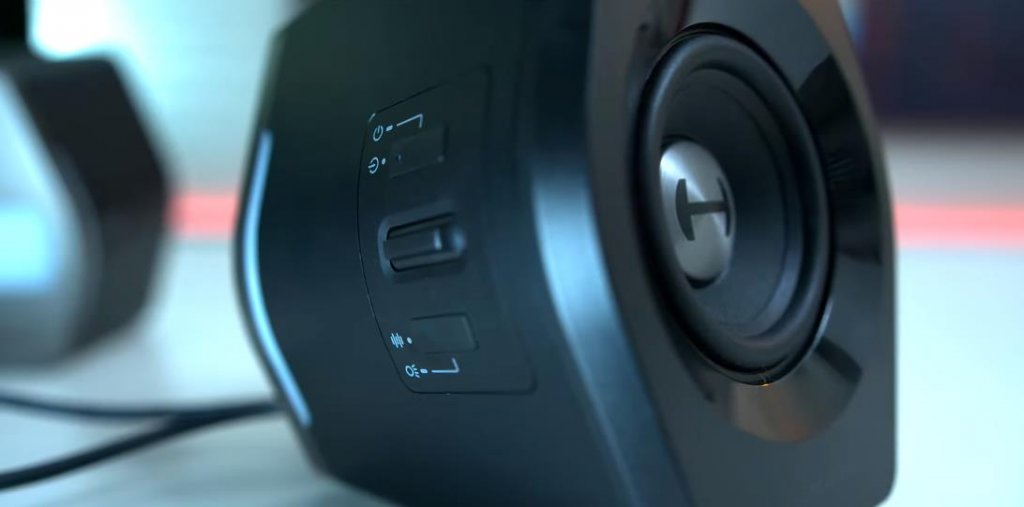 edifier G2000 bluetooth desktop speaker side control