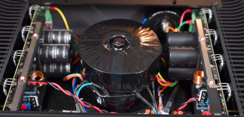 Cambridge Audio Edge M Monoblock Power Amplifier transformer