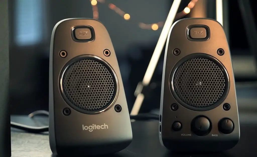 Logitech Z625 Powerful THX Sound 2.1 Channel Computer speaker