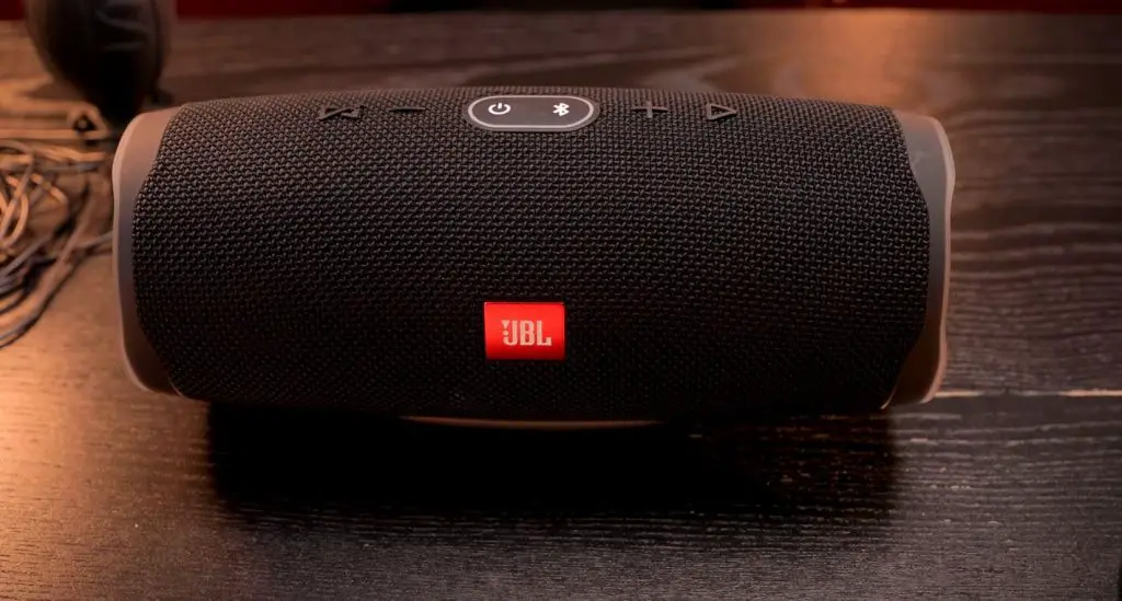 JBL Charge 4 speaker review
