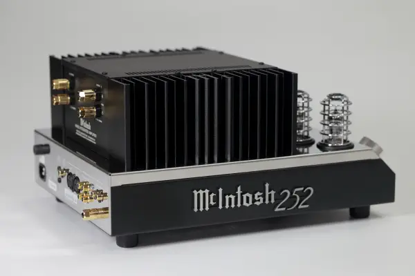 McIntosh ma252 amplifier