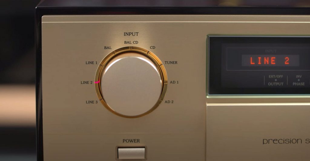 Accuphase C-2900 Stereo Preamplifier Review image 0