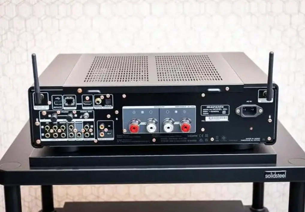 Marantz Model 40n Integrated Stereo Amplifier back