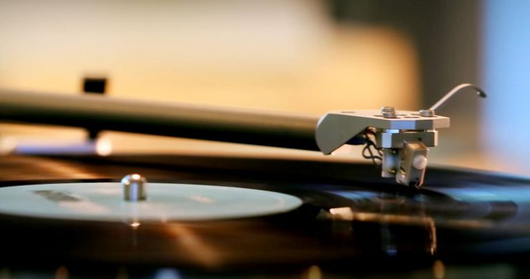 The Beginner’s Guide to Buying Your First Turntable